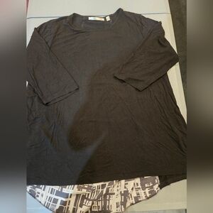 Cyrus Black and White Patterned Hem Blouse (4c30)